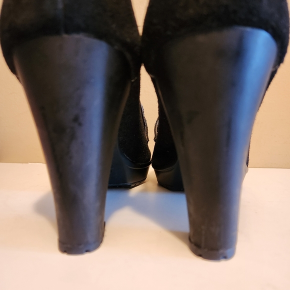 Hush Puppies Suede Loafer Heels - Picture 6 of 9